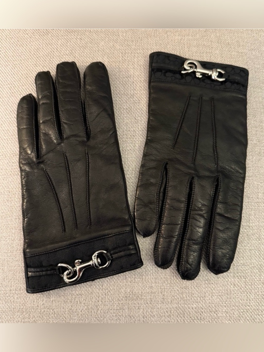 Coach Black Leather Cashmere Lined Signature Gloves • Size 8